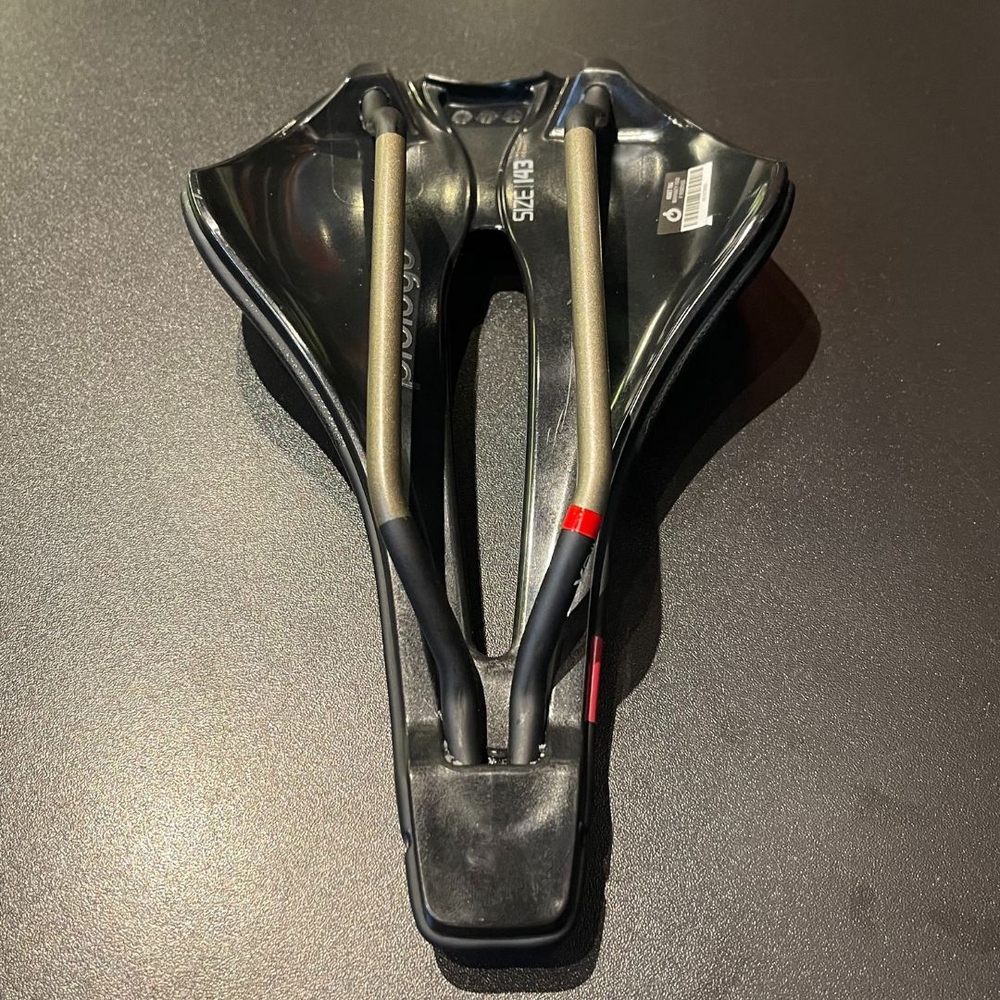 prologo サドル DIMENSION AGX TIROX 新車外し Selim Prologo Dimension-AGX Tirox Preto
