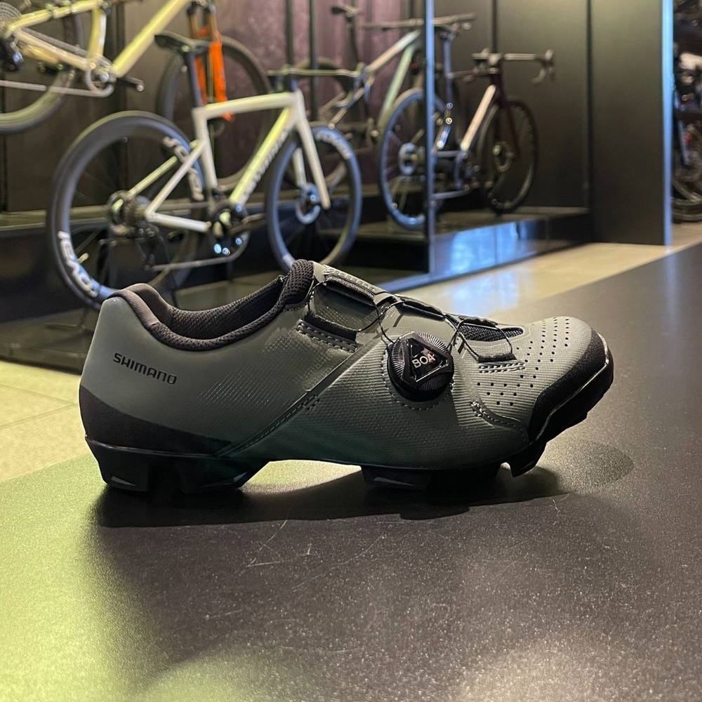 Sapatilha Shimano SH-XC300 MTB Verde e Preta