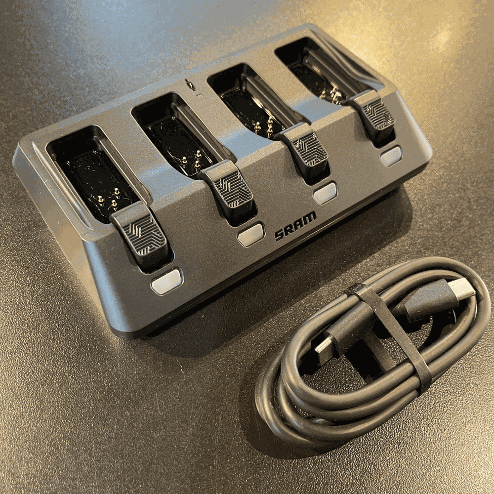 Carregador de Bateria Sram eTap AXS Base para 4 Baterias